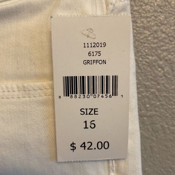 NWT- DL1961- Girls White roll up shorts- Piper cuffed shorts- Size XL girls 16 - Picture 5 of 9